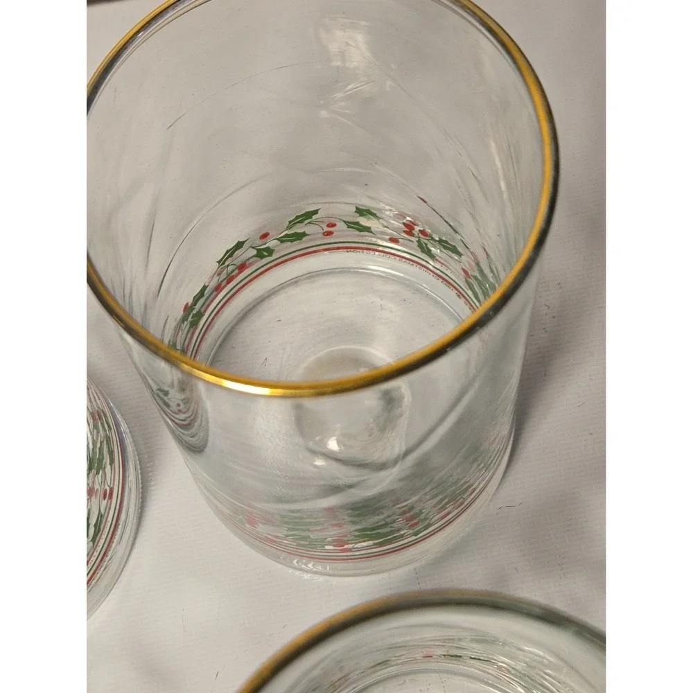 Vtg Glass HOLLY BERRY Christmas Drinking Glasses Tumblers Set of 4